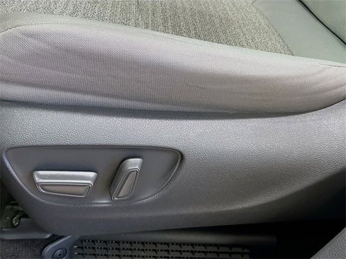 Used 2021 Toyota Sienna LE image 21