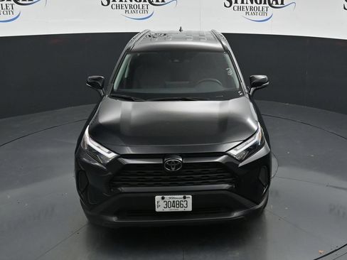 Used 2025 Toyota RAV4 XLE AWD/4WD image 19