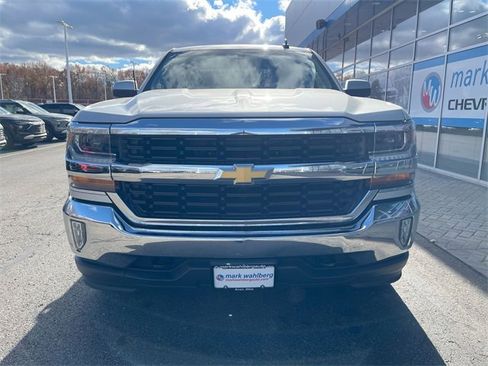 Certified 2018 Chevrolet Silverado 1500 LT w/ All Star Edition image 27