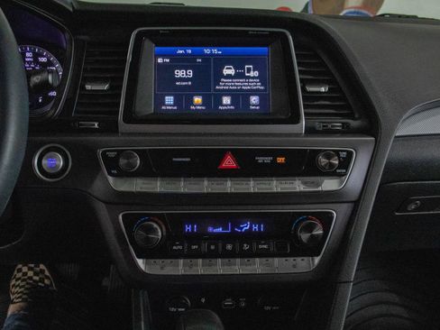 Used 2019 Hyundai Sonata SEL image 4