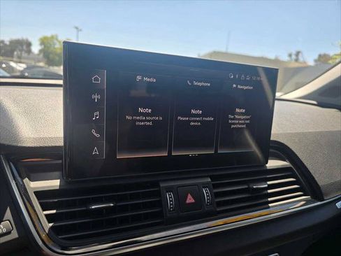 Used 2023 Audi Q5 e Premium Plus w/ Premium Plus Package AWD/4WD image 29