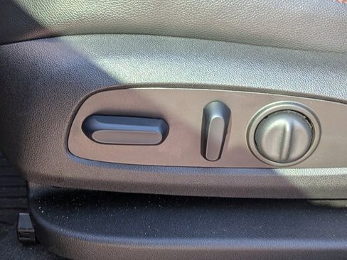 Used 2024 Chevrolet Equinox RS w/ RS Leather Package image 21