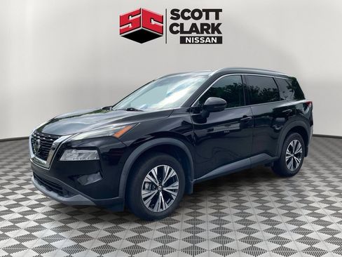 Used 2021 Nissan Rogue SV w/ Premium Package FWD image 3