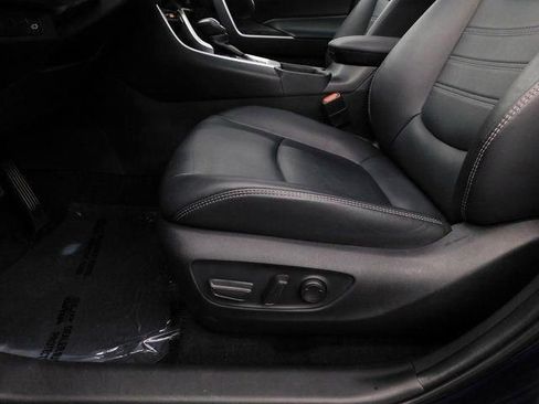 Used 2023 Toyota RAV4 XLE Premium image 25