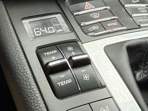 Used 2018 Porsche Macan image 24