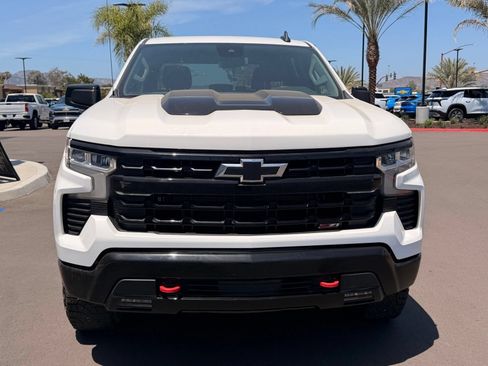 Used 2024 Chevrolet Silverado 1500 LT Trail Boss w/ Protection Package AWD/4WD image 3