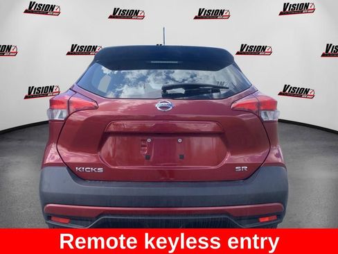 Used 2019 Nissan Kicks SR w/ SR Premium Package FWD image 10