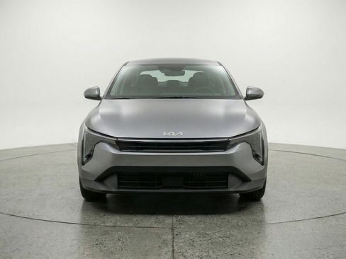 Used 2025 Kia K4 FWD image 2