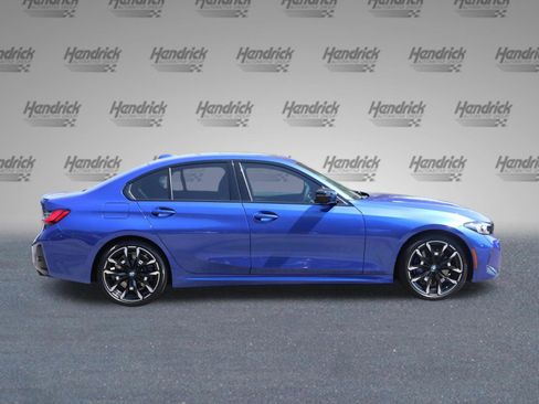 Certified 2025 BMW 330i Sedan w/ M Sport Package RWD image 9