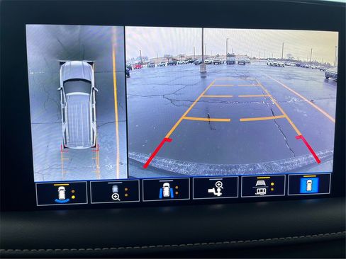 Used 2021 GMC Yukon XL SLT w/ SLT Premium Package image 57