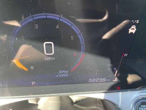 Used 2025 Chevrolet Trax LT image 40