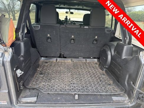 Used 2018 Jeep Wrangler Unlimited Sport S image 21