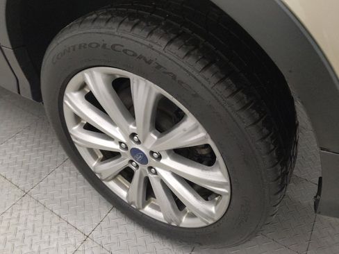 Used 2017 Ford Escape Titanium AWD/4WD image 31