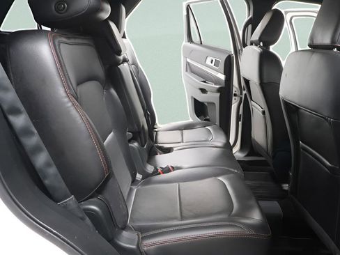 Used 2019 Ford Explorer Sport AWD/4WD image 27