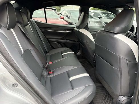 Used 2025 Toyota Camry SE w/ Convenience Package FWD image 20