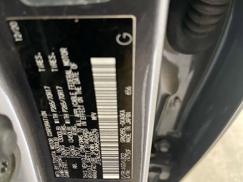 Certified 2021 Toyota 4Runner SR5 Premium w/ Moonroof Package image 28