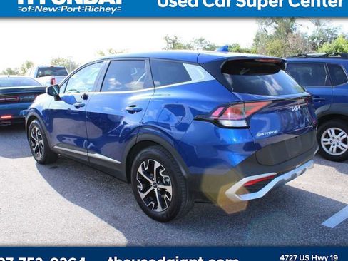 Used 2023 Kia Sportage EX image 2