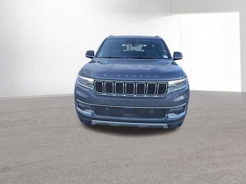 Used 2024 Jeep Wagoneer L Series II w/ Flexible Seating Group image 15