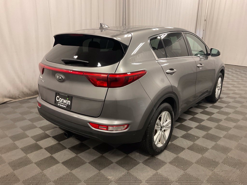 Used 2019 Kia Sportage LX AWD/4WD image 2