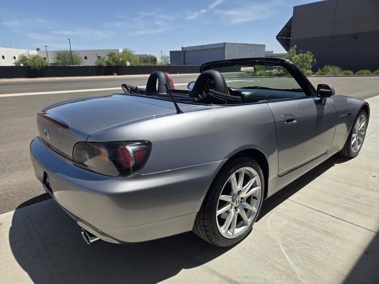 Used 2004 Honda S2000 image 13