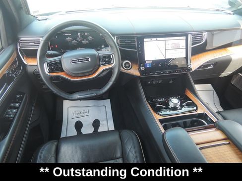 Used 2023 Jeep Grand Wagoneer Series III AWD/4WD image 13
