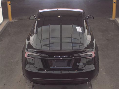 Used 2024 Tesla Model 3 Performance AWD/4WD image 5