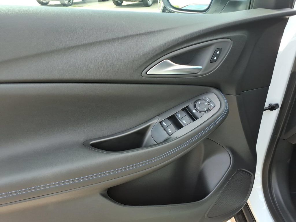 New 2026 Buick Encore GX Sport Touring w/ Comfort Package FWD image 12