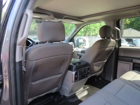 Used 2019 Ford F150 XLT w/ Equipment Group 302A Luxury AWD/4WD image 14