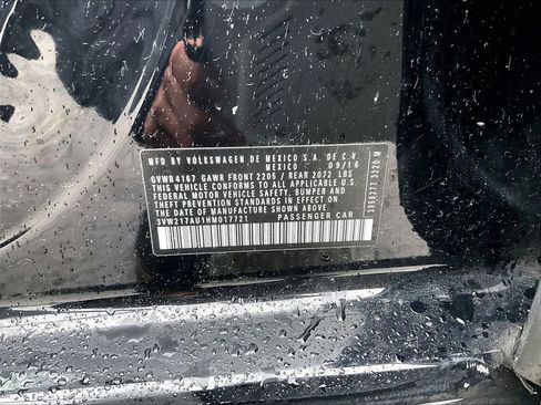 Used 2017 Volkswagen Golf SE image 28