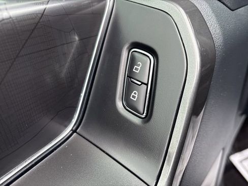 Used 2022 Ford F150 XLT w/ Equipment Group 302A High image 14