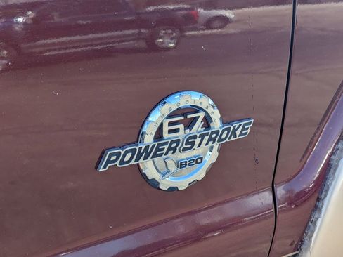 Used 2011 Ford F250 Lariat w/ Lariat Interior Pkg image 29