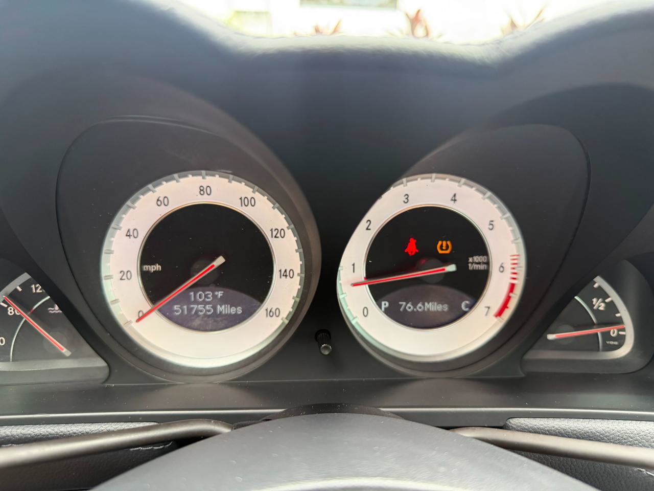 Used 2011 Mercedes-Benz SL 550 image 34