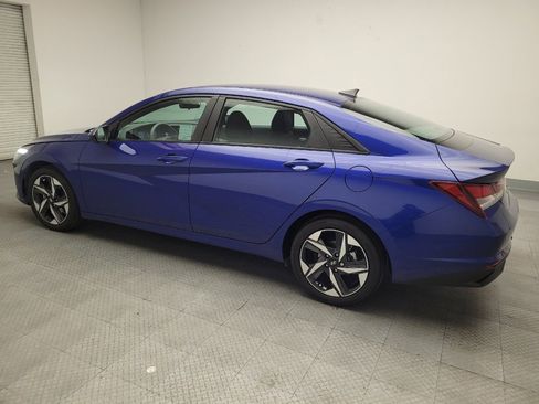 Used 2023 Hyundai Elantra SEL w/ Convenience Package FWD image 3