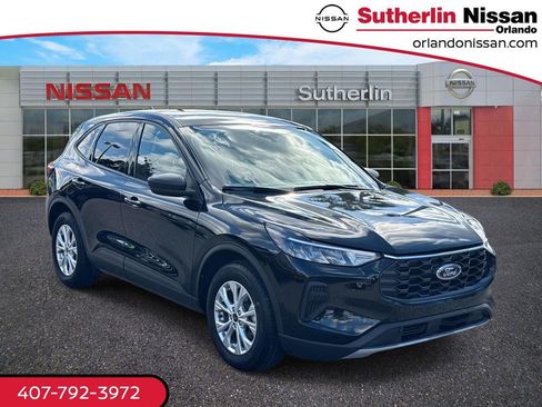 Used 2025 Ford Escape Active image 1