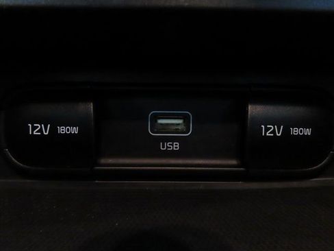 Used 2024 Kia Soul LX w/ Option Group 015 FWD image 9