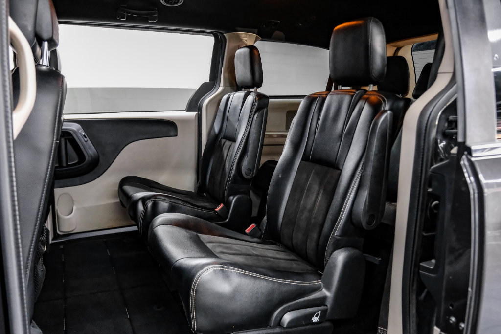 Used 2019 Dodge Grand Caravan SXT FWD image 45