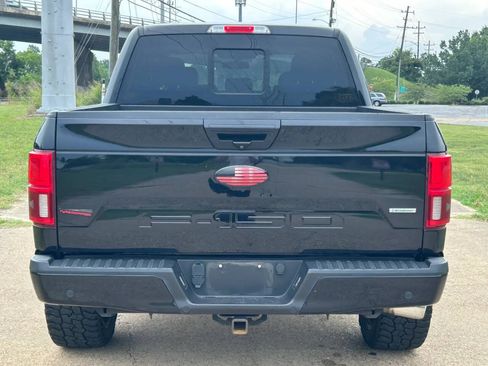 Used 2018 Ford F150 Lariat w/ Equipment Group 502A Luxury AWD/4WD image 4