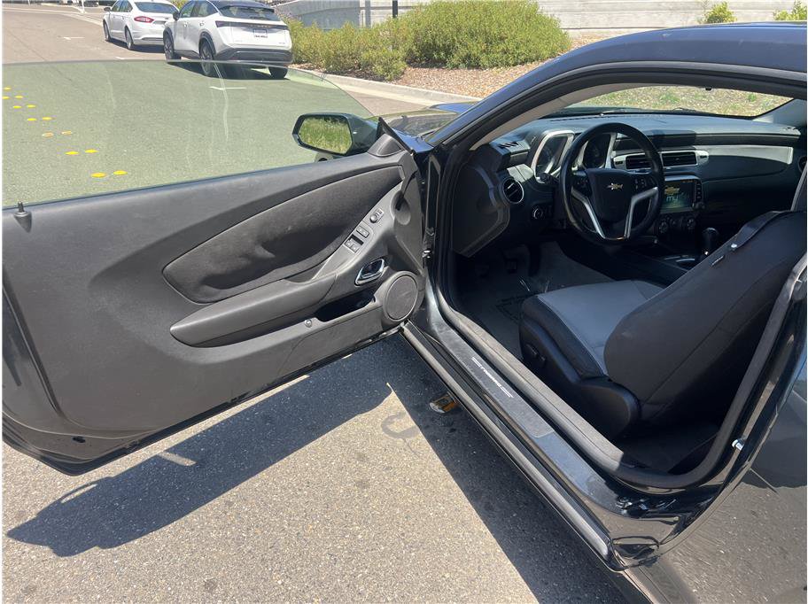 Used 2013 Chevrolet Camaro LT RWD image 10