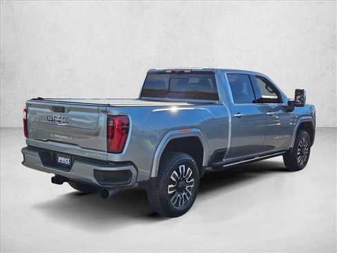 Used 2024 GMC Sierra 3500 Denali Ultimate image 5