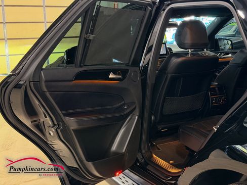 Used 2018 Mercedes-Benz GLE 350 GLE 350 4MATIC Sport Utility 4 w/ Premium 2 Package image 41