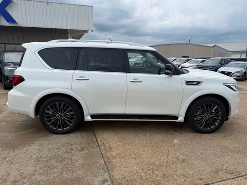 Used 2021 INFINITI QX80 Premium Select w/ Cargo Package RWD image 6