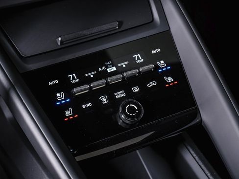 New 2025 Porsche Macan 4S Electric image 24