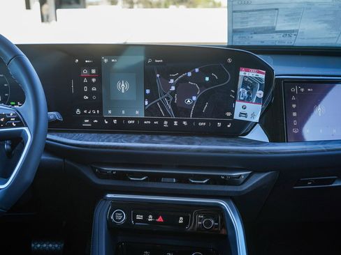 New 2025 Audi Q5 Prestige AWD/4WD image 13
