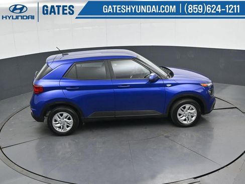 New 2025 Hyundai Venue SE FWD image 41