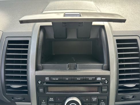 Used 2011 Nissan Sentra 2.0 S image 40