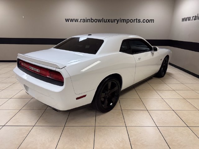 Used 2010 Dodge Challenger R/T RWD image 6