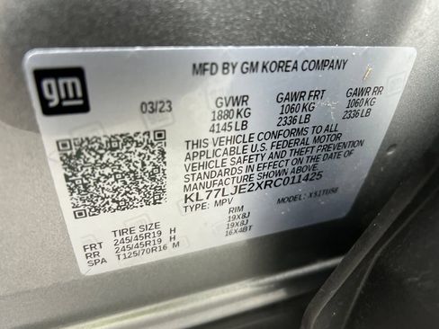 Used 2024 Chevrolet Trax RS w/ Sunroof Package FWD image 27