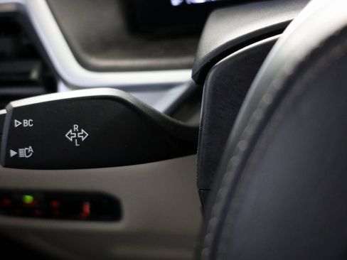 Used 2023 BMW X7 xDrive40i w/ M Sport Package image 26