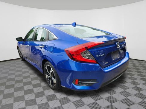 Used 2016 Honda Civic Touring image 3