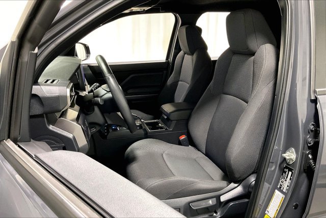 Certified 2025 Toyota 4Runner SR5 AWD/4WD image 26